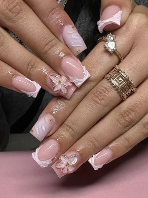 ✨Handgjorda lösnaglar✨ - Skriv gärna vid frågor, pris, storlek och design kan diskuteras!💕Rosa akrylnaglar med 3D-blommor