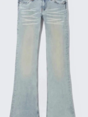 Cheap monday jeans - Helt nya cheap monday jeans från weekday med lappen kvar. Syl 24/32, säljer då jag har dubbletter 🙌🏽 nypris 399 + frakt mitt pris 380 + gratis frakt