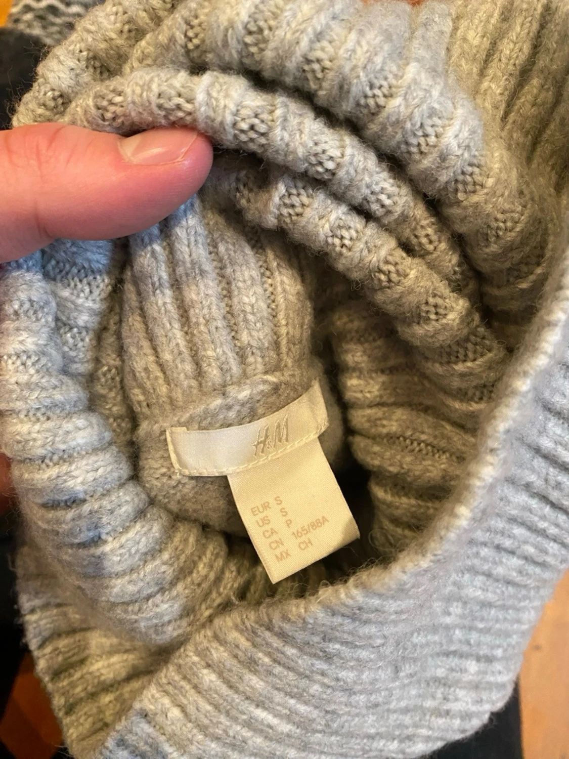 Stickad tröja  - 2