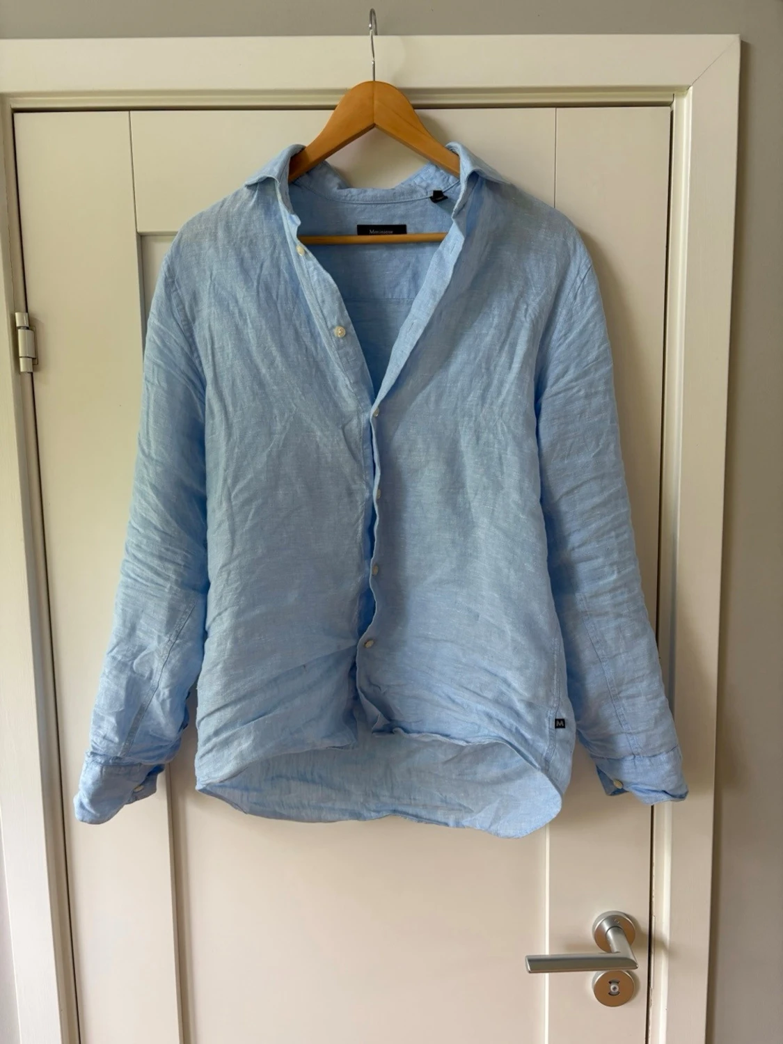 Ljusblå linneskjorta - 1