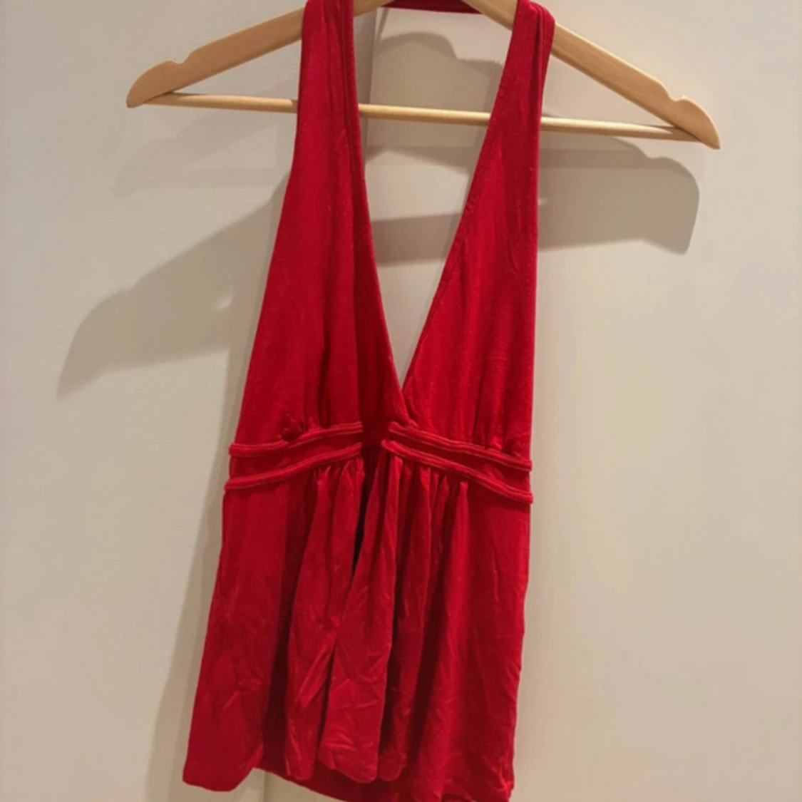 Röd halterneck topp