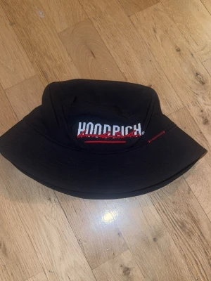 Hoodrich hatt - Byten går också