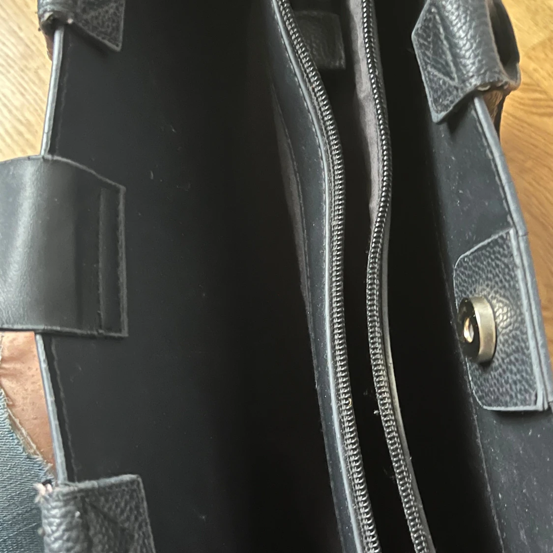 Svart axelväska - 4