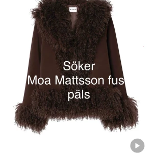 Brun pälsjacka från NA-KD - Jag söker!! Snygg brun pälsjacka från NA-KD med fluffiga detaljer längs krage, ärmslut och nederkant. . Modellen är inspirerad av Moa Mattsson.