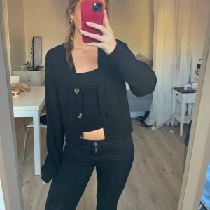 Stickad kofta - Så snygg