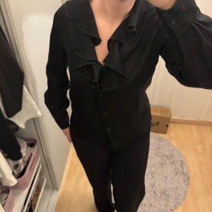 Blus  - Knappt använd 