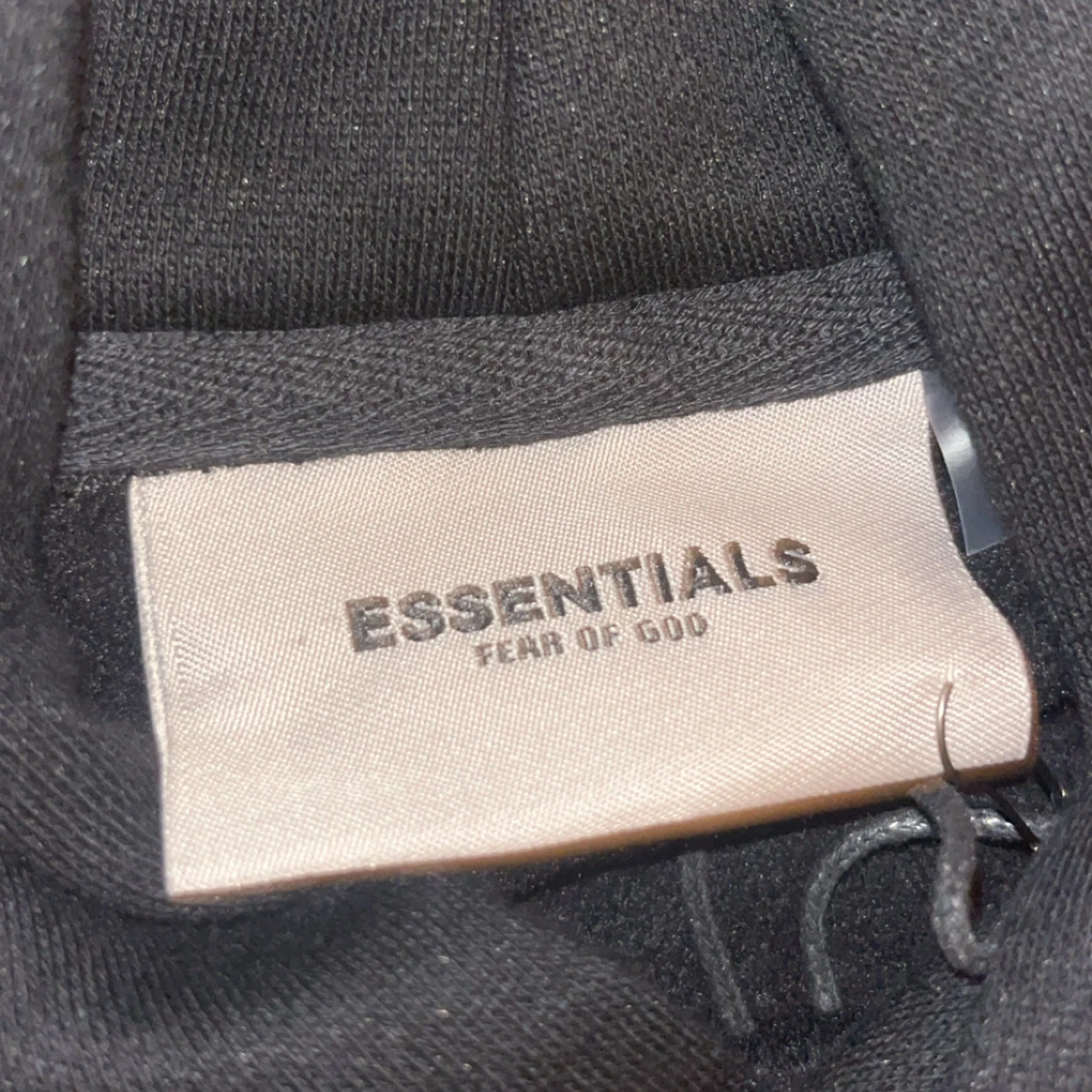 Svart Essentials Fear of God hoodie - 1