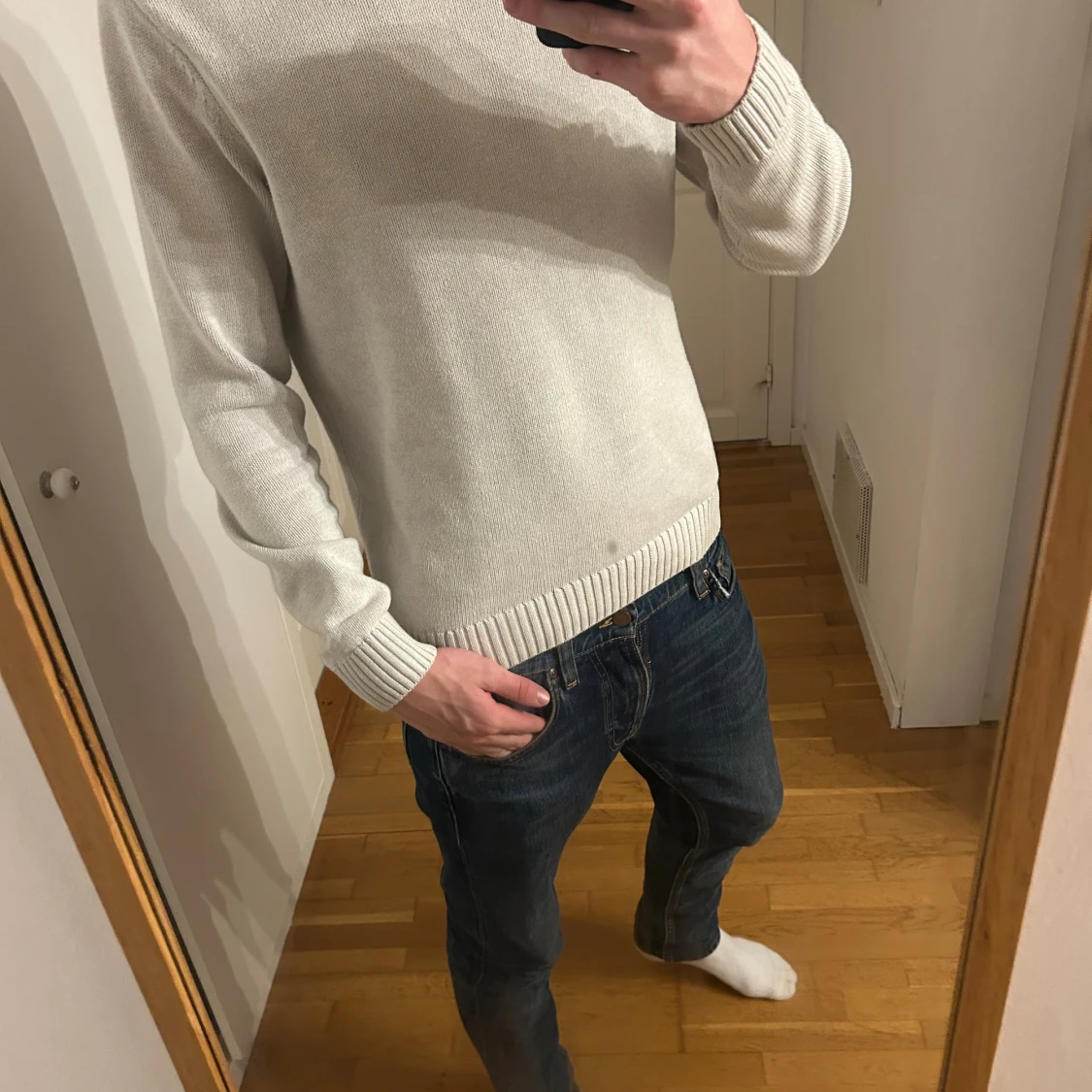 Ljusgrå stickad tröja från dobber