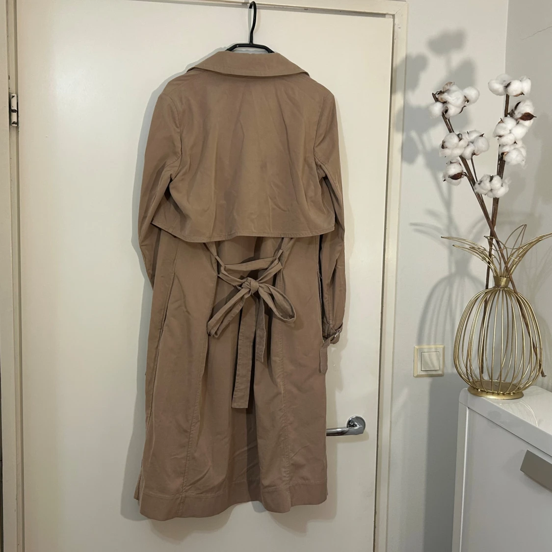 Beige trenchcoat från Mango Suit XS - 4