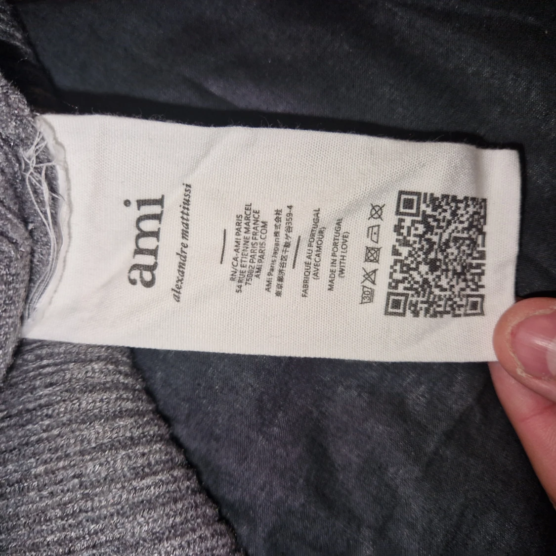 Grå stickad tröja från Ami Paris - 1