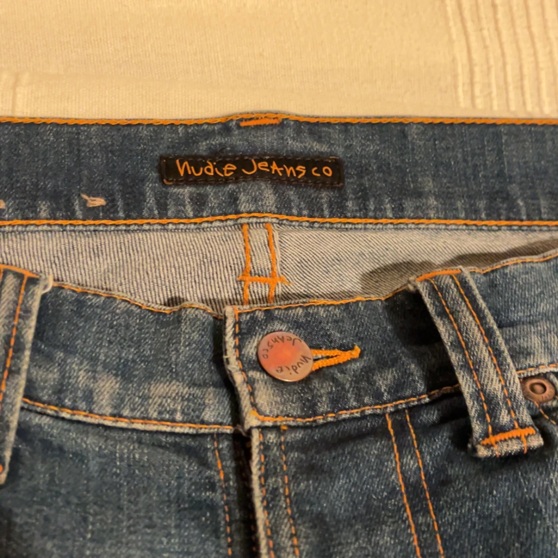 Nudie Jeans med slitningar - 2
