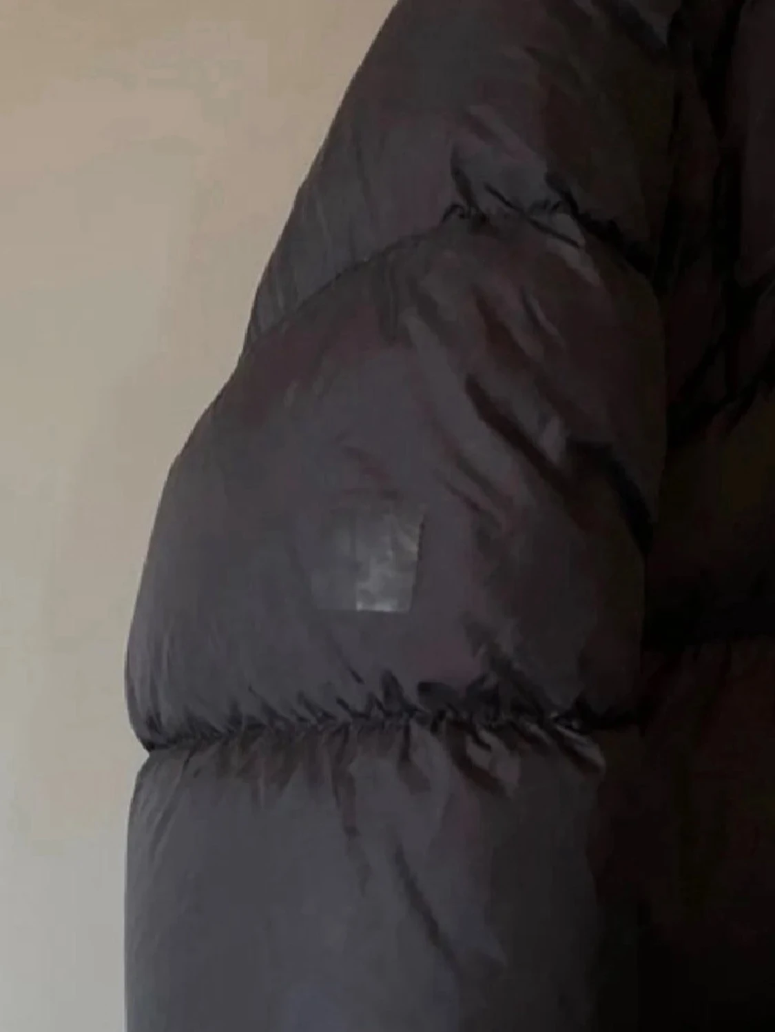 Svart pufferjacka från Fjällräven - 4