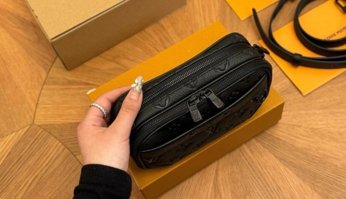 Louis Vuitton axelväska  - 3