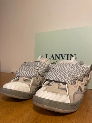 Lanvin curbs - Säljer mina Lanvin curbs. Inköpta i år. Skickar samma dag 🚚