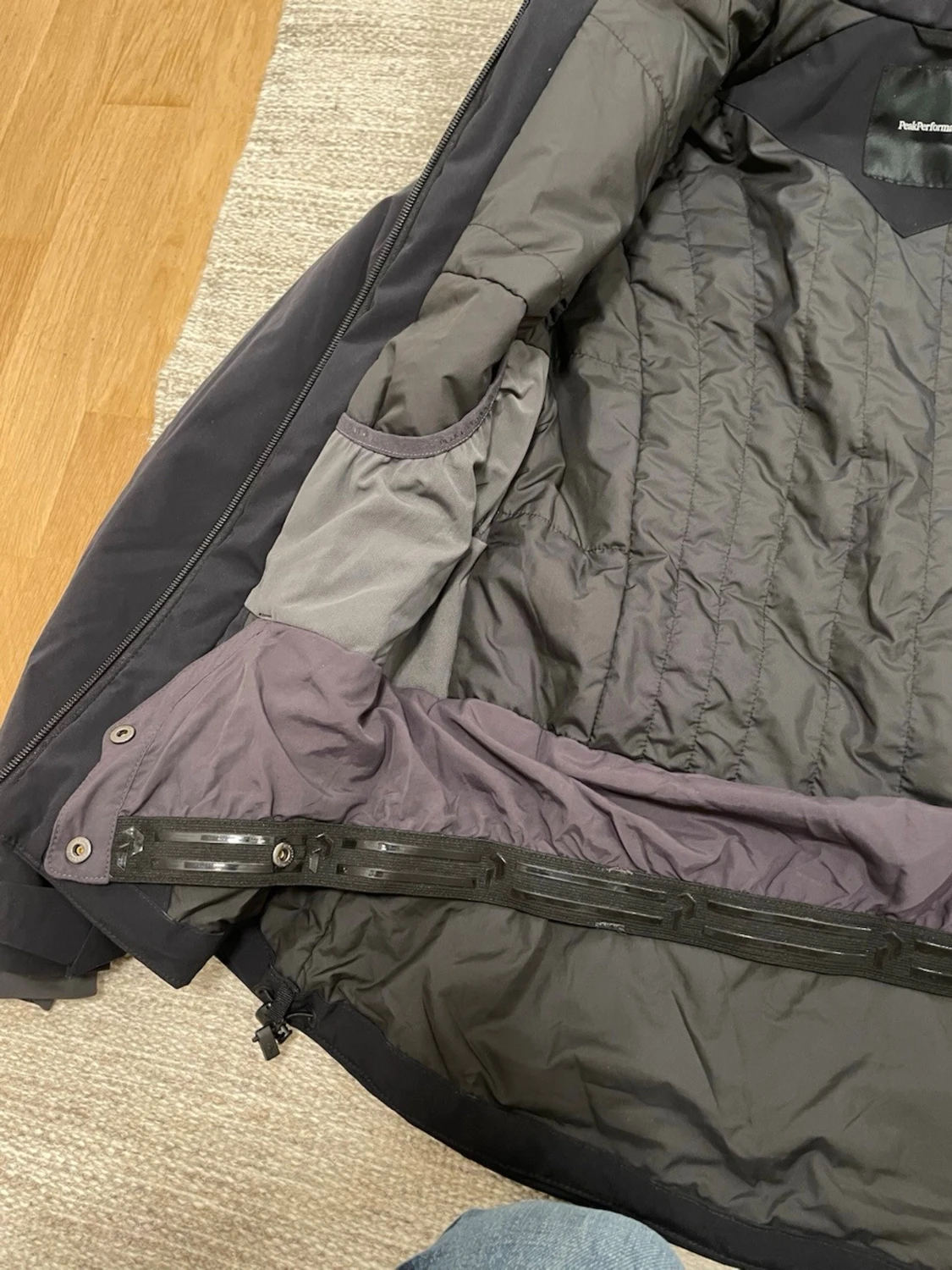 Svart skidjacka Peak Performance - 4