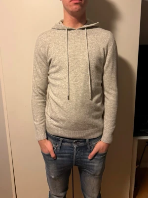 Kashmere hoodie - Kashmere hoodie i toppskick! 