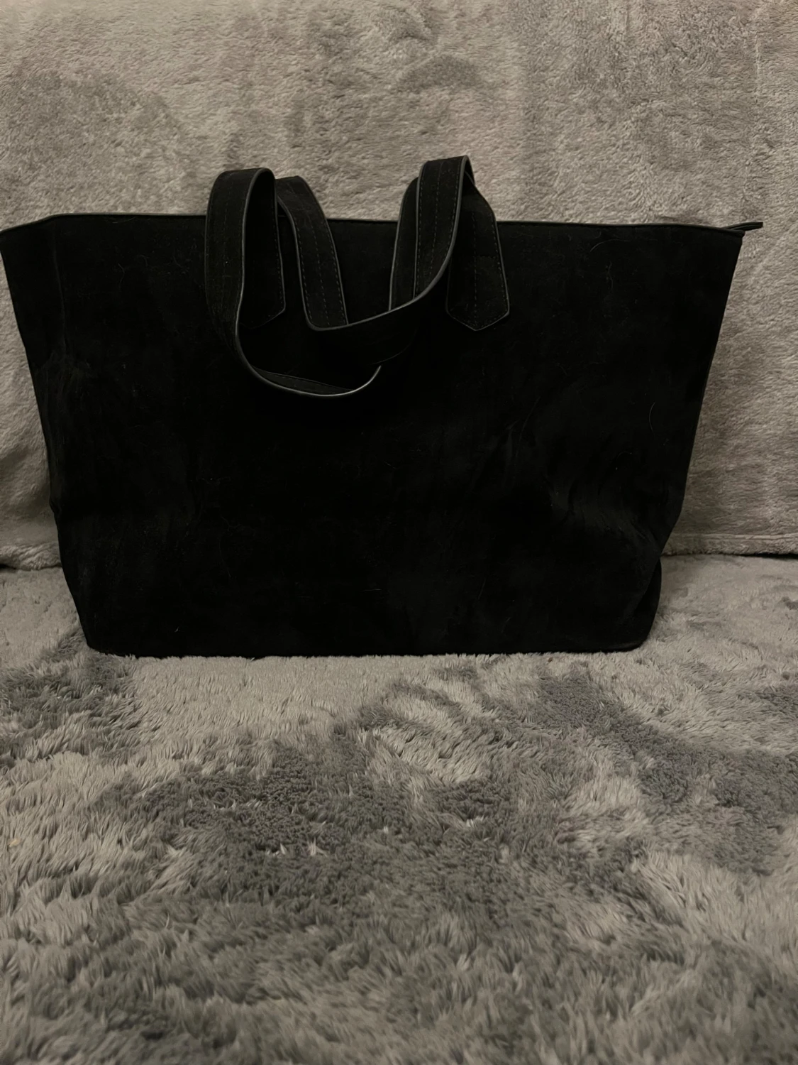 Bershka Svart väska med strängar  - 2