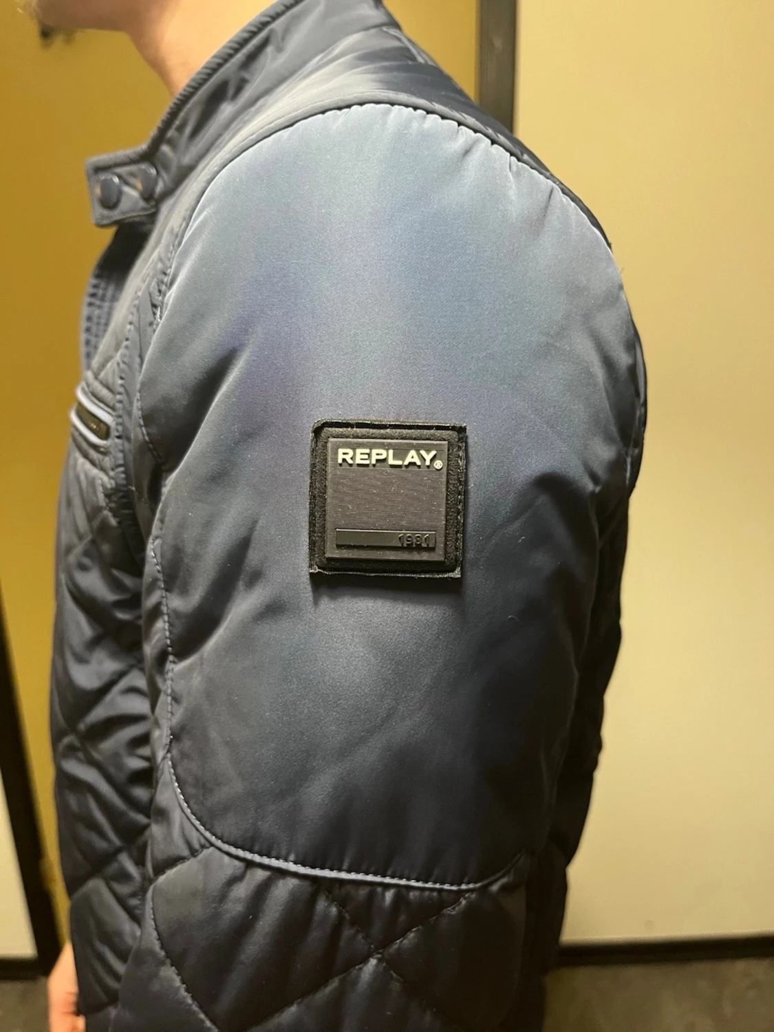 Mörkblå quiltad jacka från Replay - 2