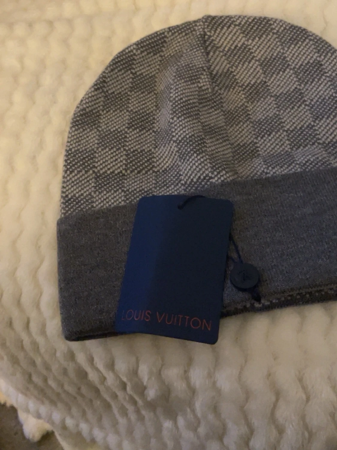 Grå rutig mössa  - 1