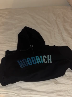Hoodrich Hoodie Large - Snygg Hoodrich Hoodie i Storlek L, använd 2ggr