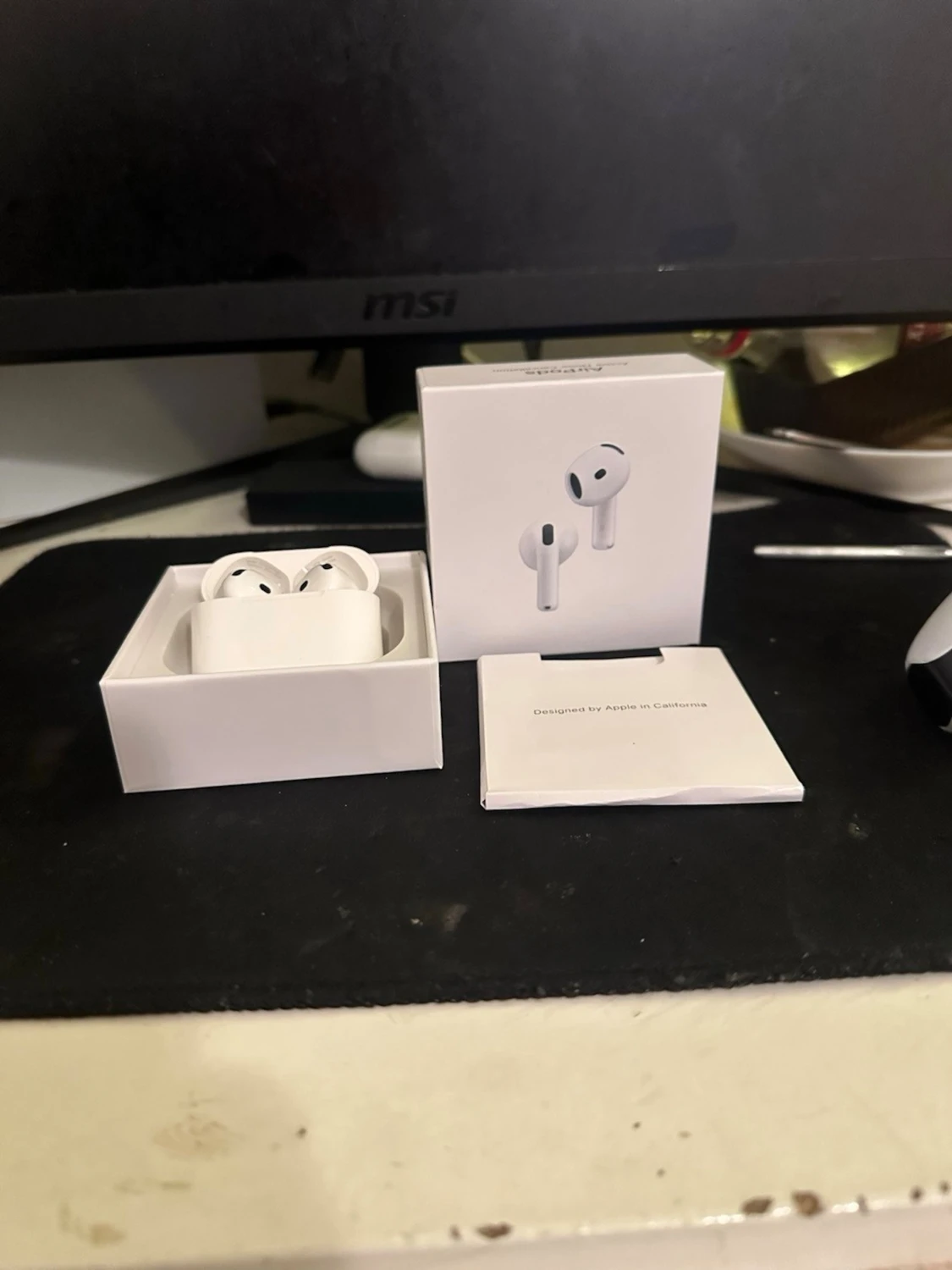 AirPods Pro 4 - 3