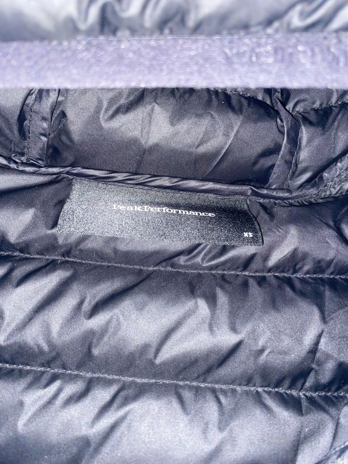 Svart dunjacka Peak Performance XS - 2