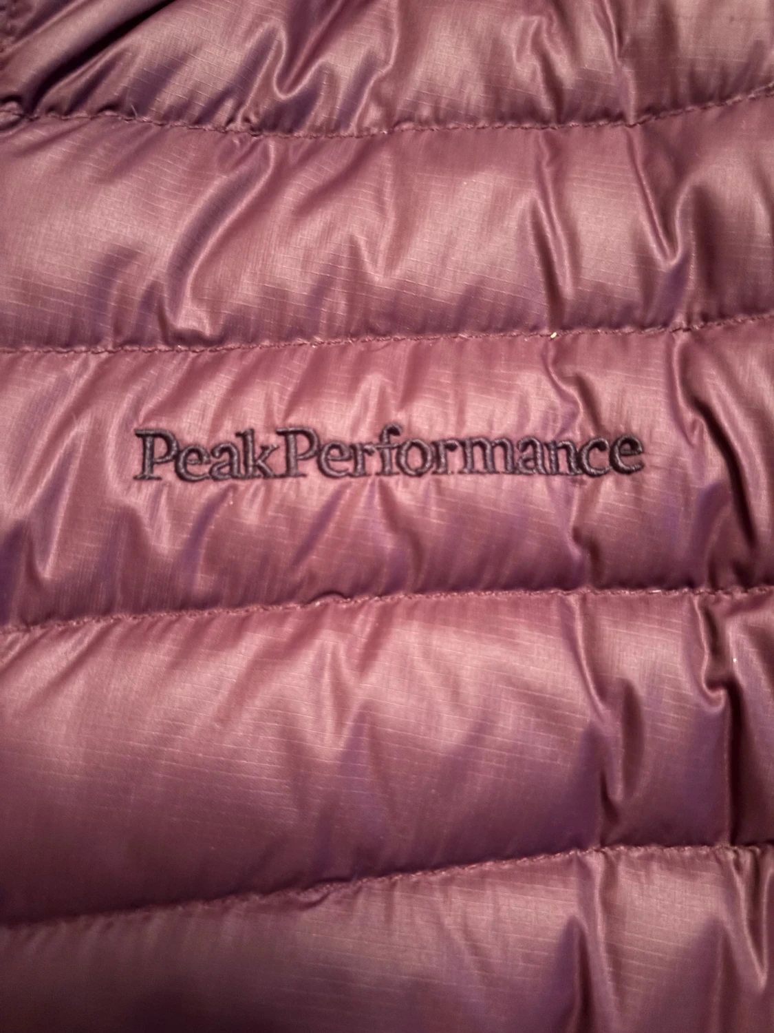 Mörklila dunjacka Peak Performance - 4