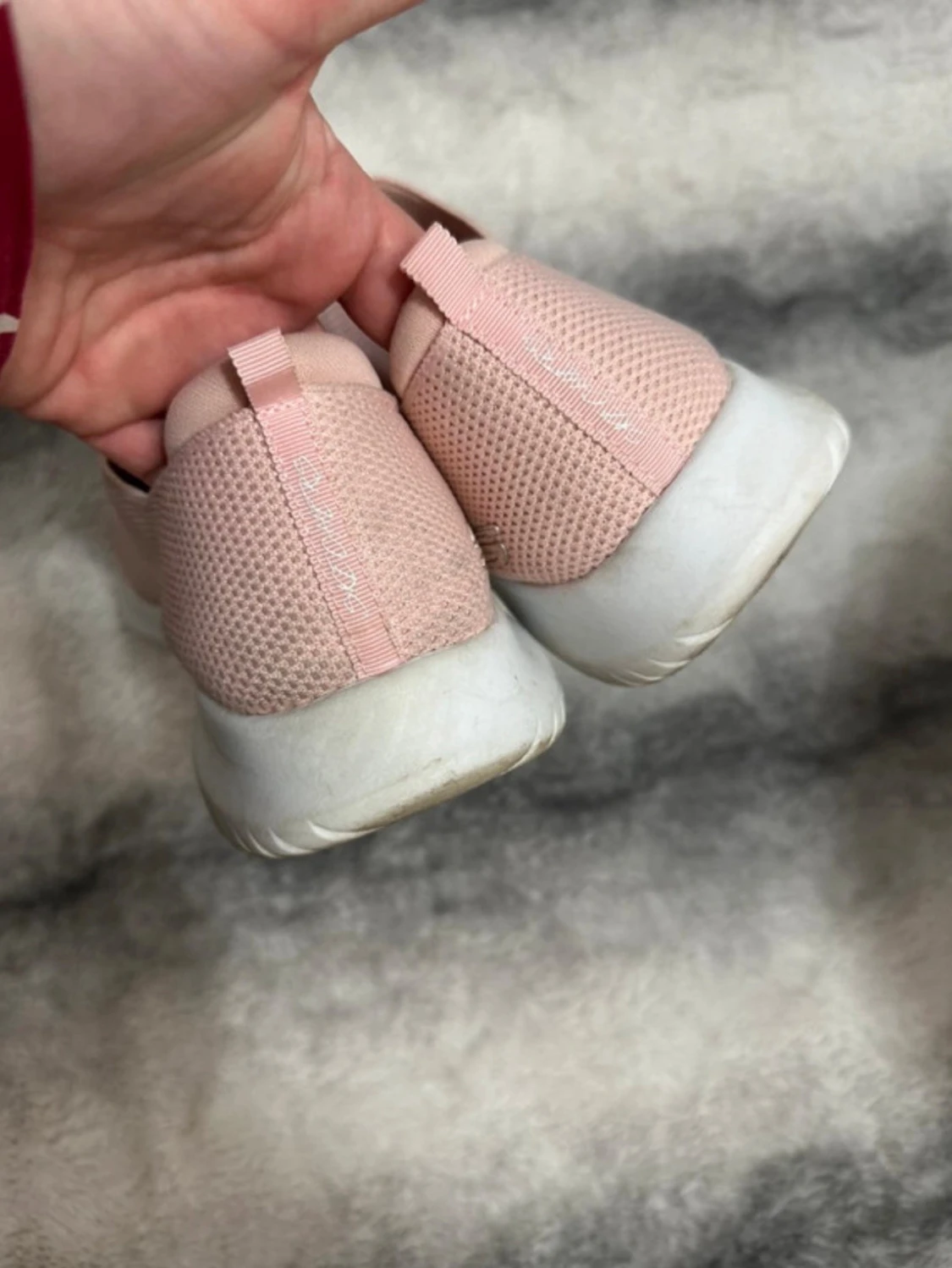 Rosa slip-on sneakers från Skechers - 3