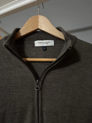 Merino helzip tröja - Merino liknande | super fint skick | dubbelzip | ingen defekt | priset är inte hugget i sten👍