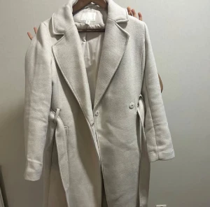 Kappa  - Jätte fin elegant varm kappa från H&M.