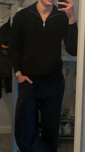 H&M half zip - Det är en snygg och skön half zip från H&M som jag bara har använt 2 gånger 