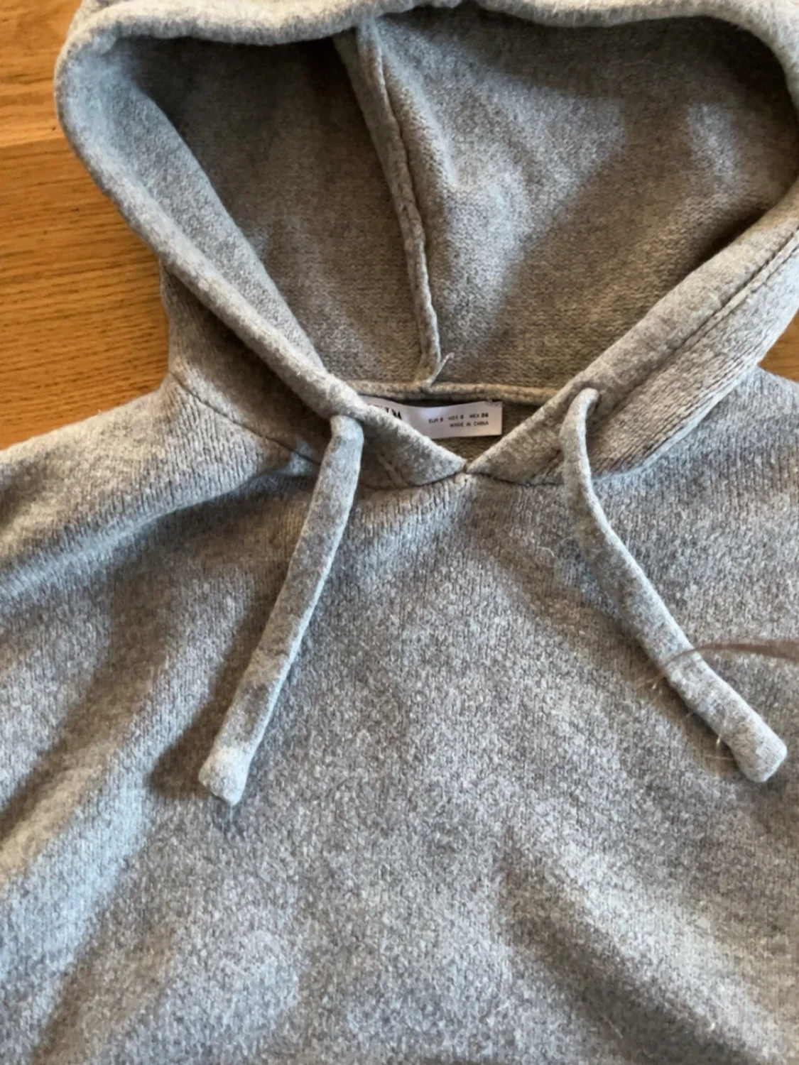 Populär stickad hoodie från Zara - 3