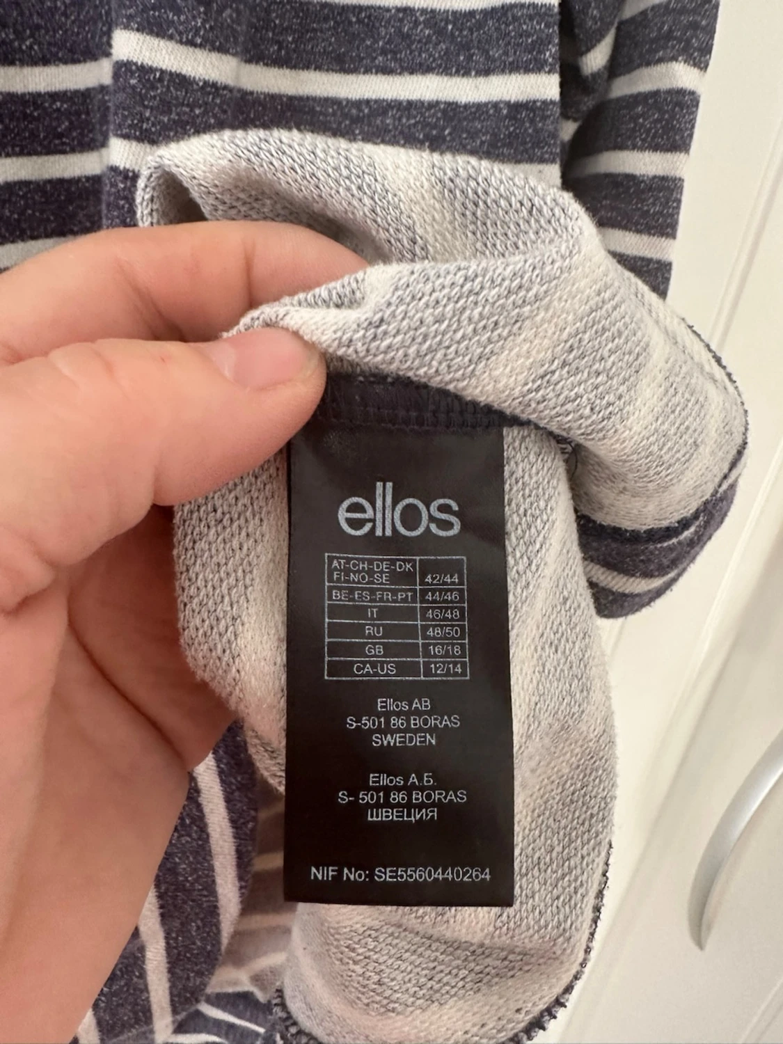 Randig blåvit tröja med dragkedja - 5