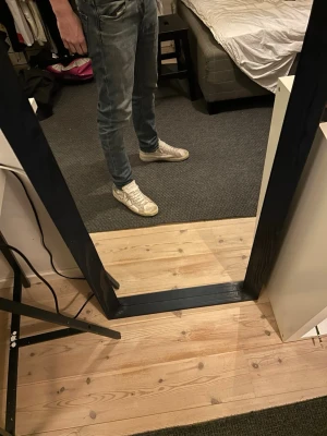 Blåa jack n jones - Faded blåa jack n jones jeans. Storlek 28 W 32 L. Inte riktigt min stil. Kom privat för mer! Är 187 