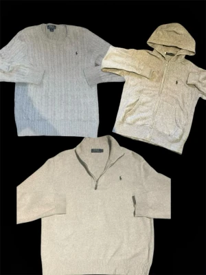 Polo Ralph lauren bundle - Säljer dessa tre Ralph lauren tröjor i storlek S på de två sista  och första M. Du får alla tre tröjor tillsammans men går att köpa separat om de skulle viljas. Såklart är de äkta. Pris är inte hugget i sten och går att sänka  en del. Säljs så billigt på grund av att de annars bara ligger i garderoben.