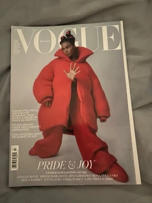 Vogue British July 2023 (Janelle Monáe) - Säljer för 200, köper du alla tidningar jag har kan du få dem för 2000 eller 3 för 500<3