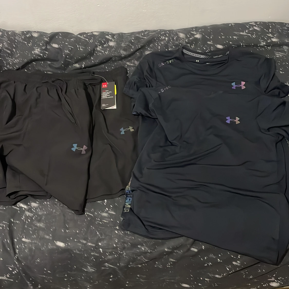 Svart träningsshorts från Under Armour 2 sets