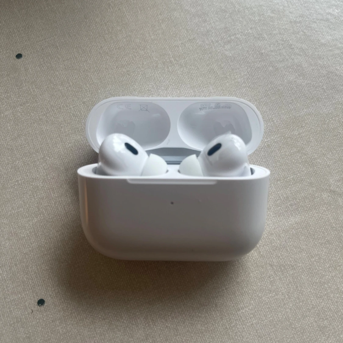 AirPods Pro 2 - 1