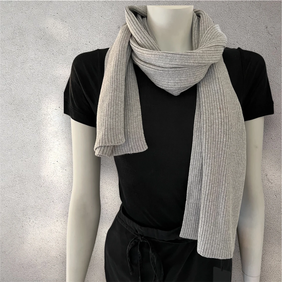 Ljusgrå ribbstickad halsduk Sail Racing - 1