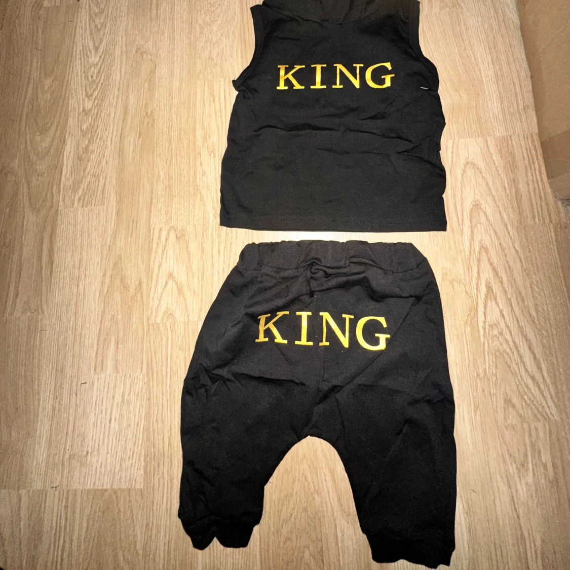 Svart KING set med huva - 1