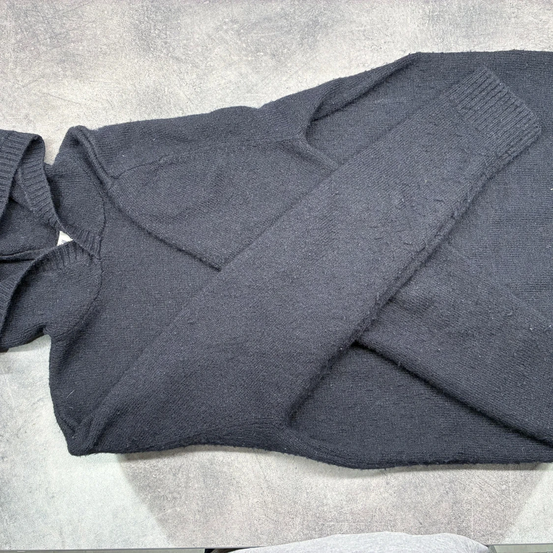 Marinblå Kashmir tröja  - 1