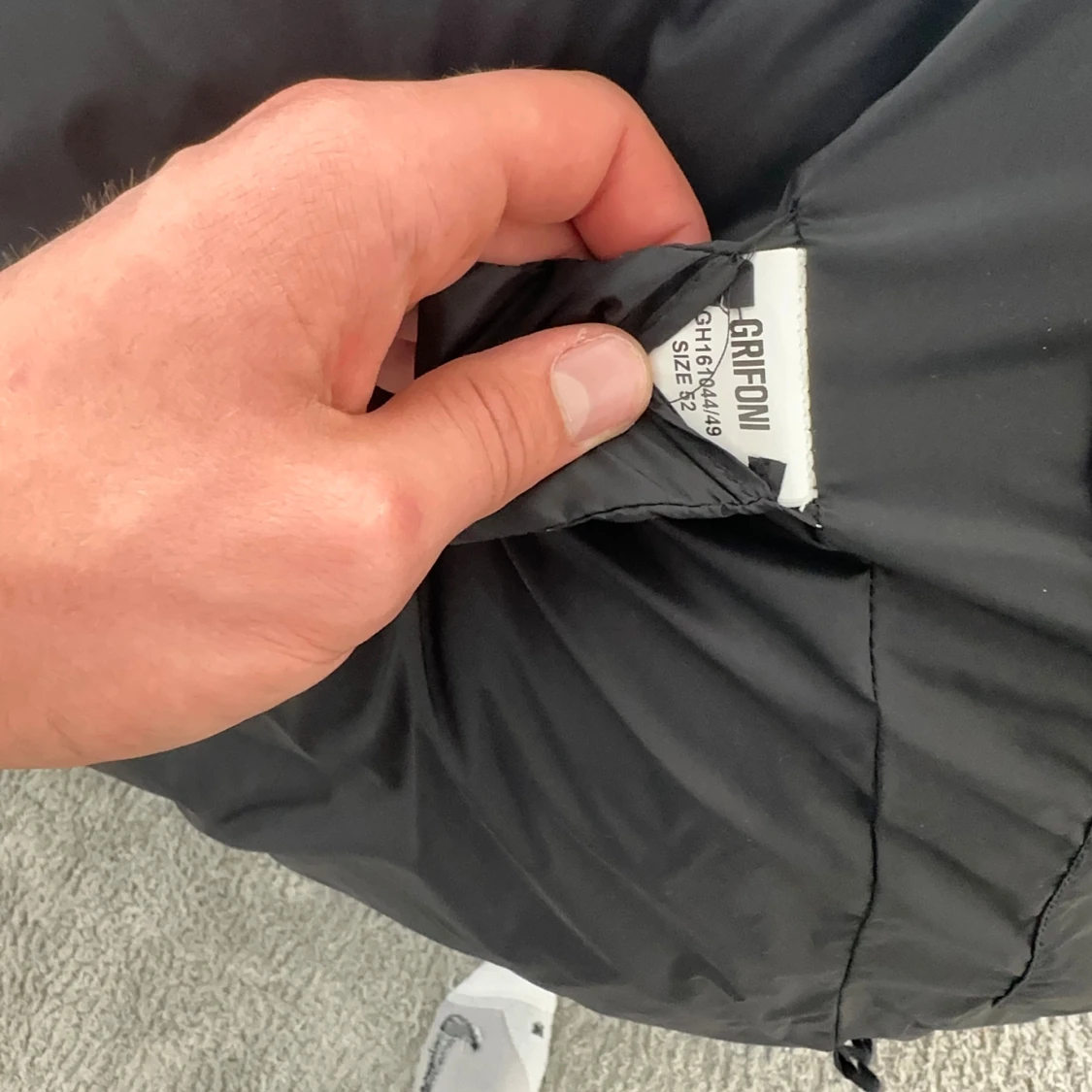 Svart dunjacka från Grifoni - 2