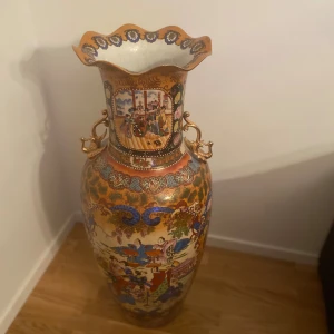 Stor prydnad kruka - En mycket väl och bra hantverk av hög kvalitet 