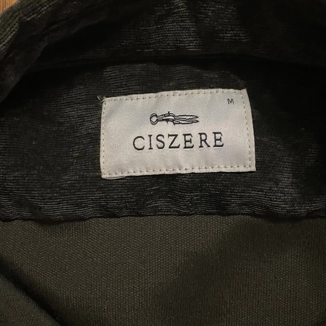 Svart -overshirt från Ciszere - 1