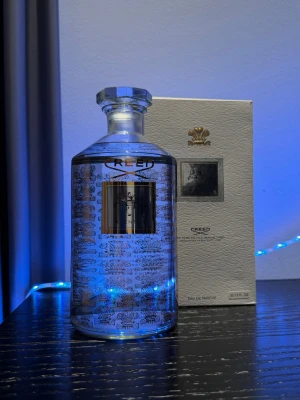 Creed Aventus samples/parfymprover/splittar - Säljer samples från min 1 liter stora Creed Aventus flacon. Priserna är oslagbara och följande: 2ml: 79kr | 3ml: 115kr | 5ml: 149kr | 10ml: 269kr |