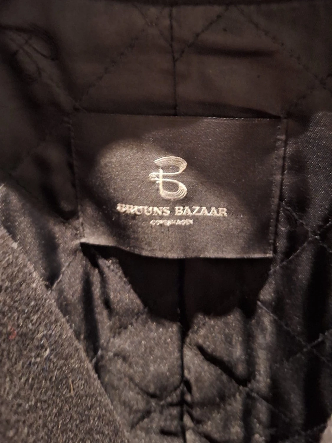 Svart skepparkavaj från Bruuns Bazaar - 3