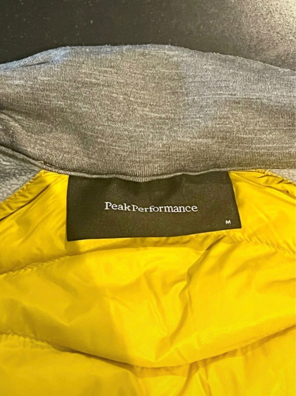 Gul dunväst Peak Performance M - 2