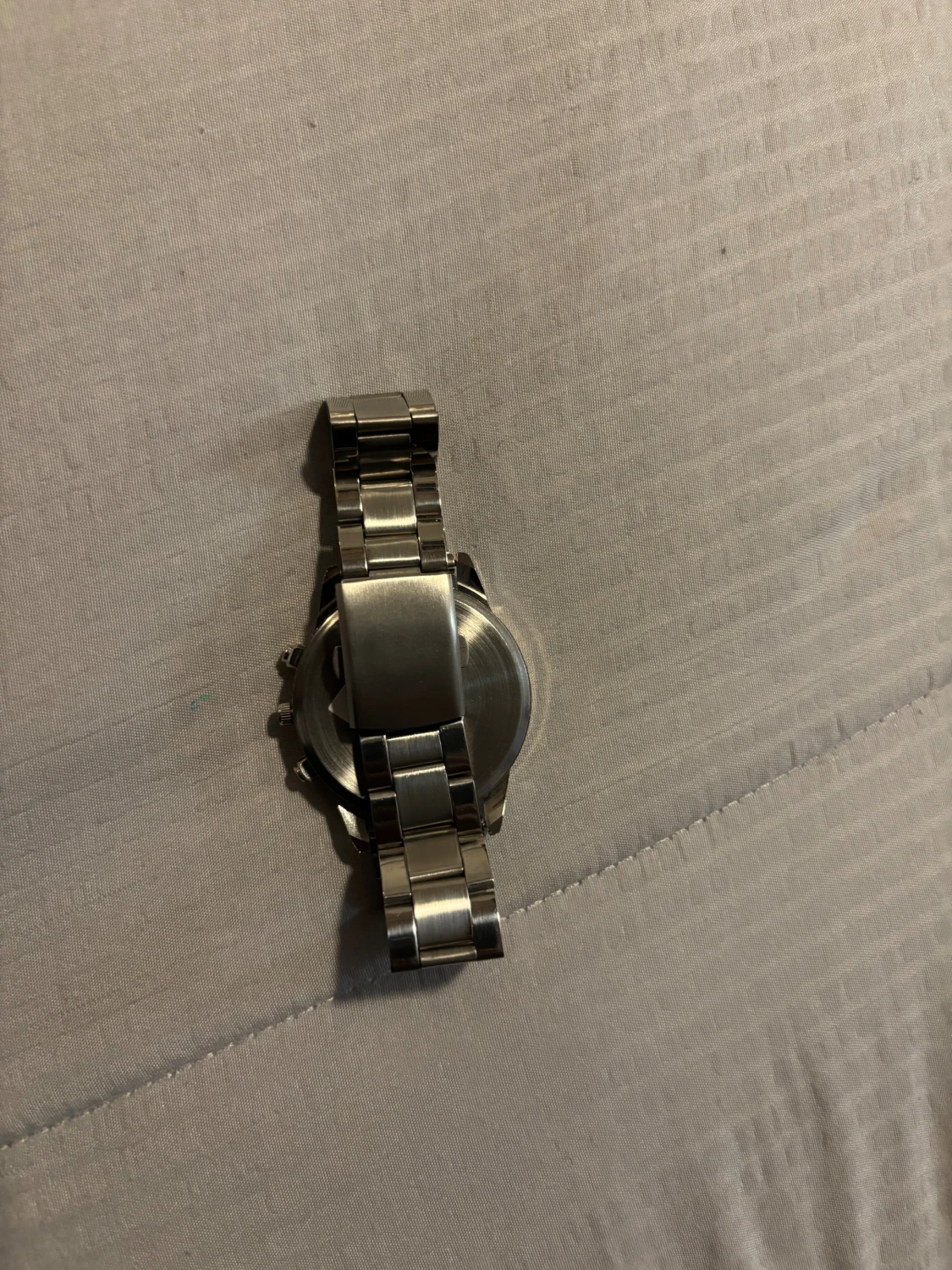 Stilren silverfärgad klocka Geneva - 1