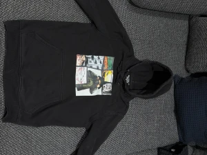 Welcome To Sweden Hoodie - Welcome To Sweden Hoodie. Extremt skön hoodie i storlek M. För dig som gillar Einar eller hans Album