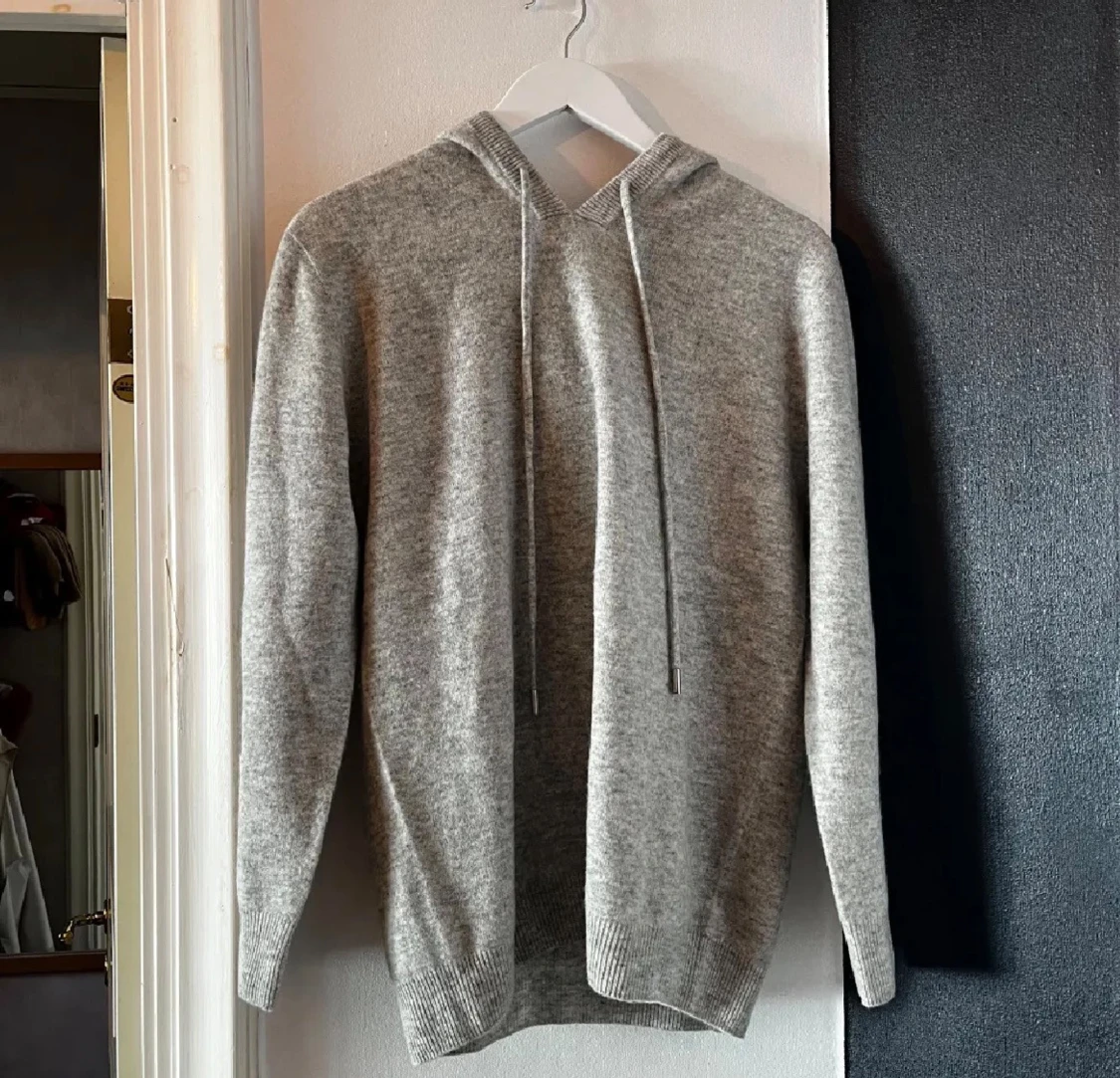 Grå kashmir hoodie - 1